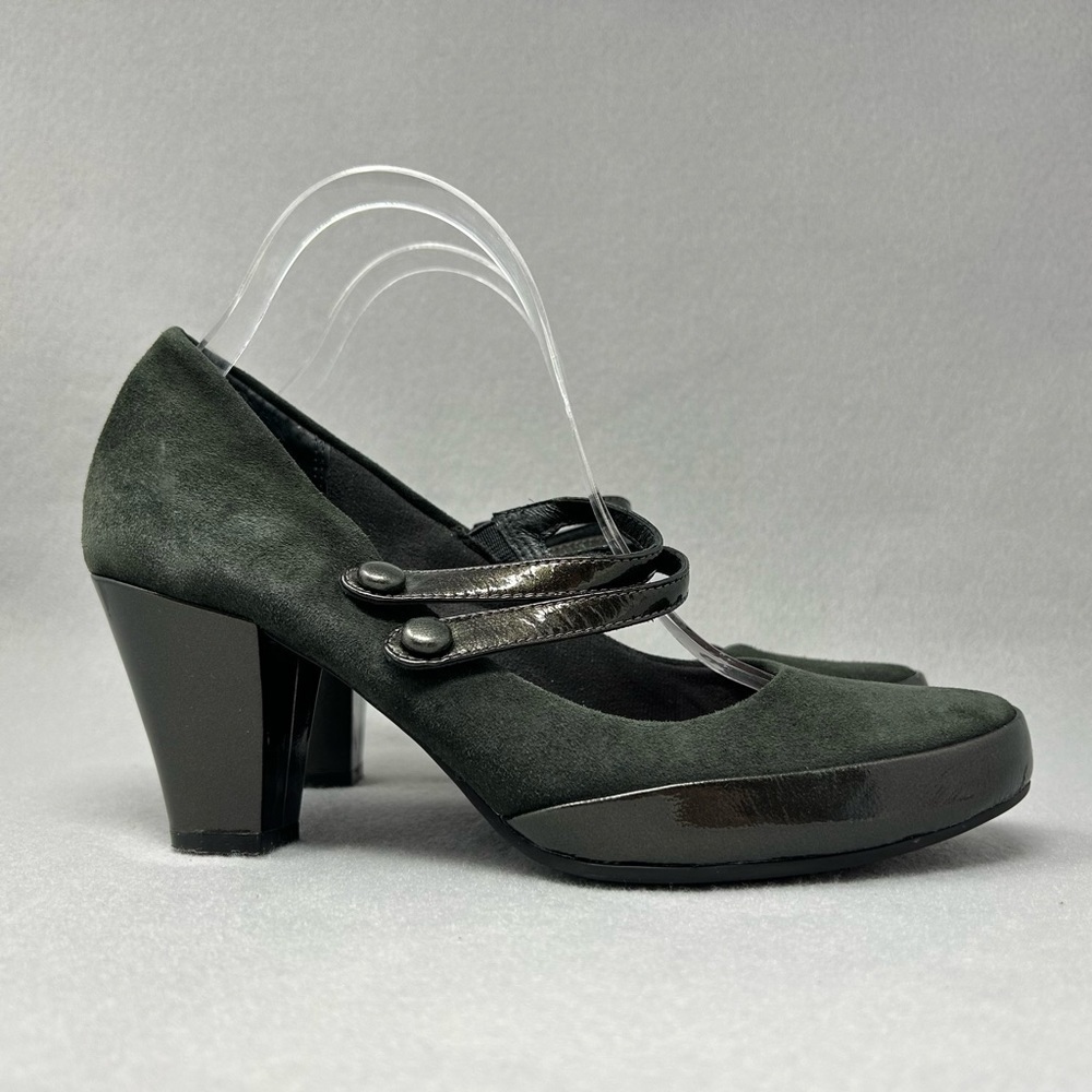 Clarks Women's Diamond Sparkle Mary Jane Pump Size 8 Block Heel Gray Suede Shoe - Picture 4 of 12
